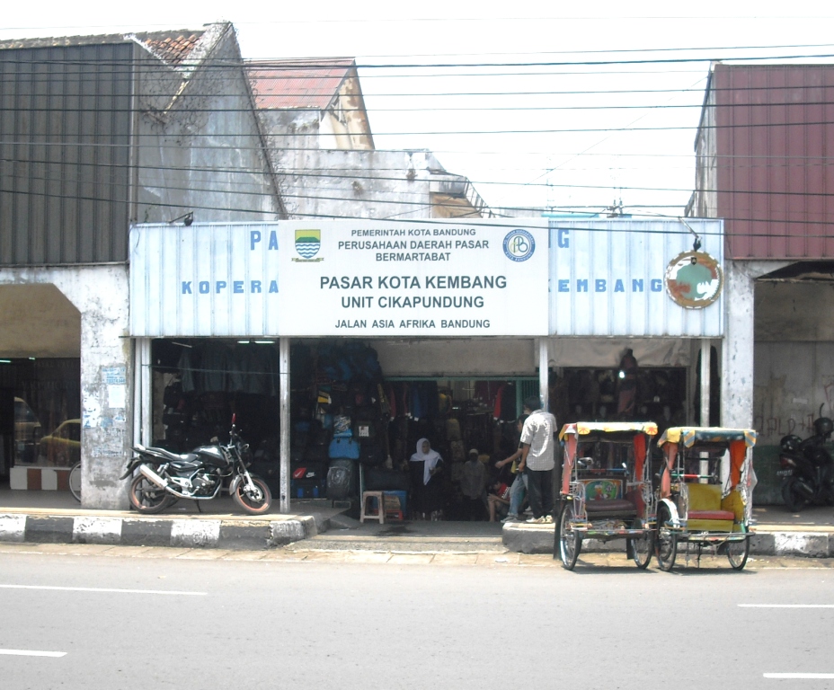 Tempat Belanja Zaman Dulu di Bandung  Sepanjang Jalan 